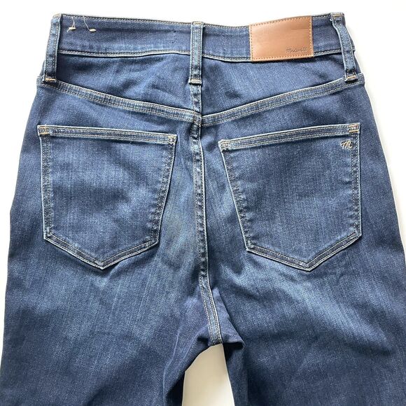 Madewell Curvy High-Rise Skinny Jeans in Woodland Wash TENCEL Denim - Picture 12 of 13